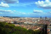 07-22-vue-sur-lyon-A-gauche-la-colline-de-Croix-Rousse-colline-des-Canuts