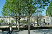 07-33-au-passage-place-Bellecour-ou-place-Louis-le-Grand